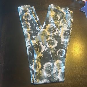 Black and white dance leggings